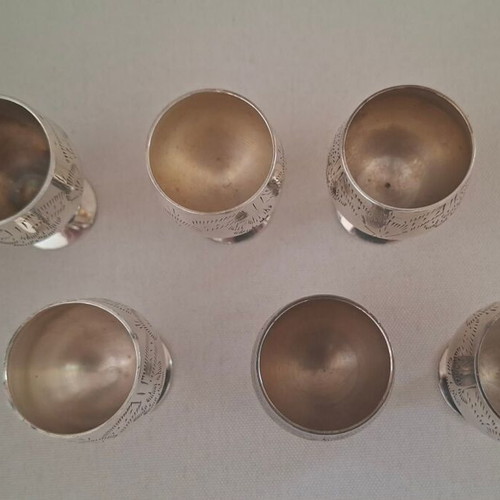 Set of 6 silver-plated liqueur glasses in velvet case
