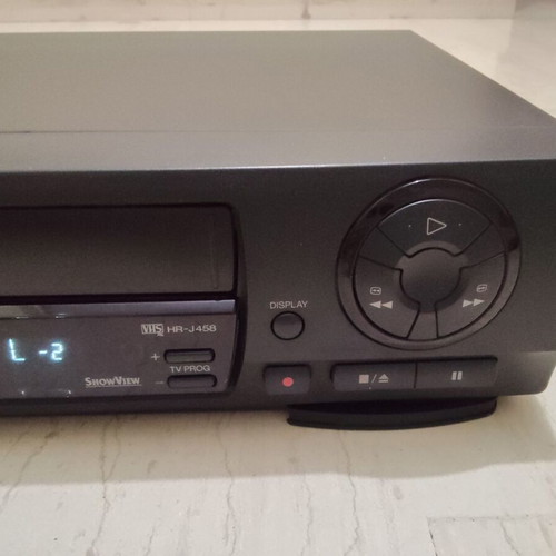 JVC HR J458 VHS VCR video player recorder used for repair