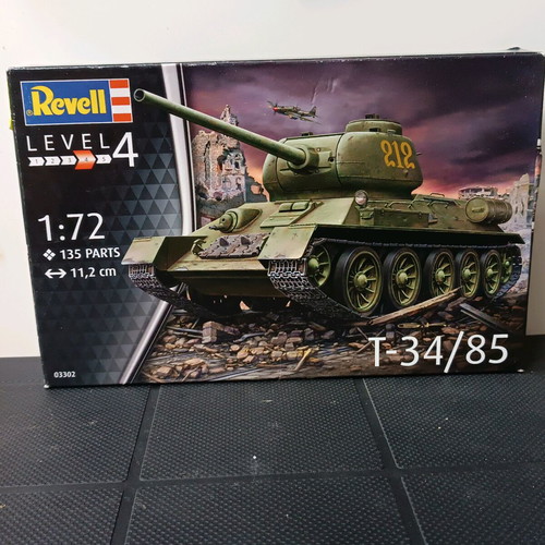 Revell T-34/85 1:72 tank model kit new