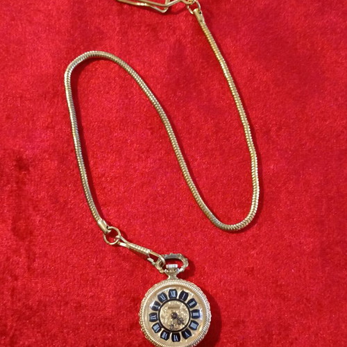 Spendid pocket watch wind-up like new with chain