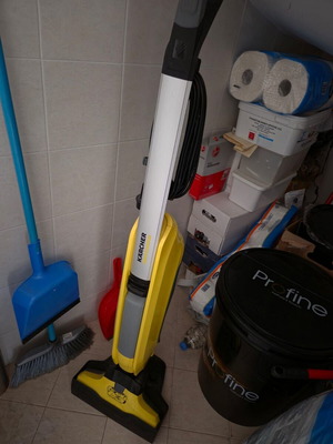 Karcher FC 5*EU electric mop 460W used with 2 cleaning sets