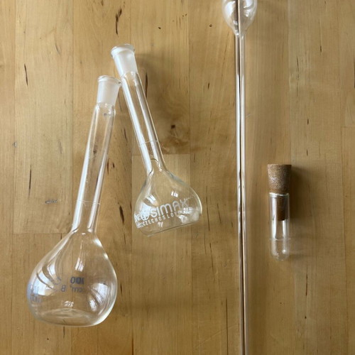 Glass laboratory items used, pack of 4 pieces