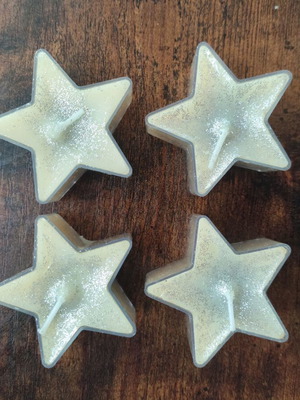 Set of Four Star-Shaped Candles with Glitter New