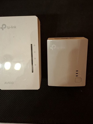 TP-Link AV600 κιτ επέκτασης Wi-Fi μέσω ηλεκτρικού δικτύου με 2 αντάπτορες