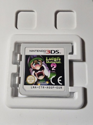 Luigi's Mansion 2 Nintendo 3DS game used with box