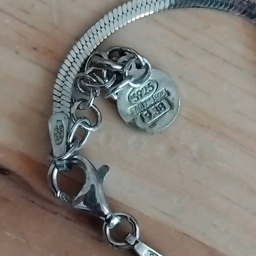 Flat snake chain necklace like new