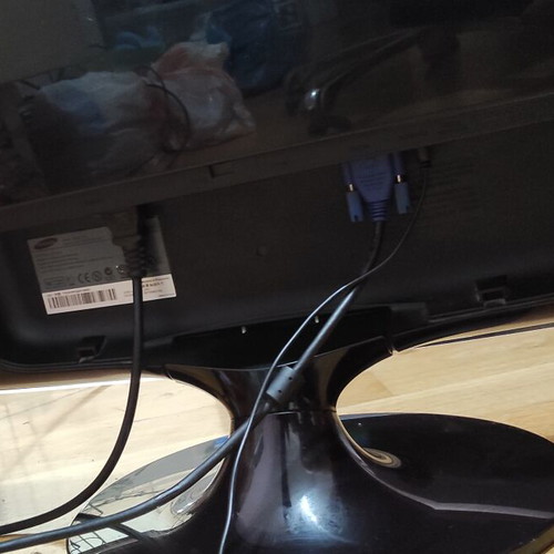 Samsung SyncMaster T240 computer monitor used