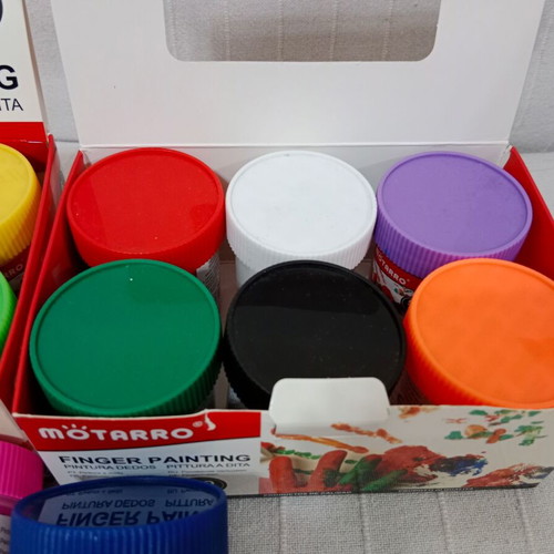 Finger paint new, 2 boxes of 6 colors