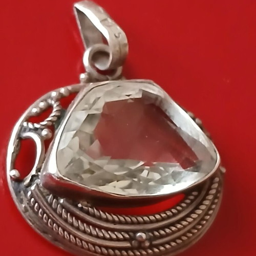 Silver pendant 925 with white natural crystal like new