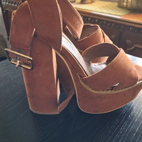 Tally Weijl suede platforms used, size 36, tan