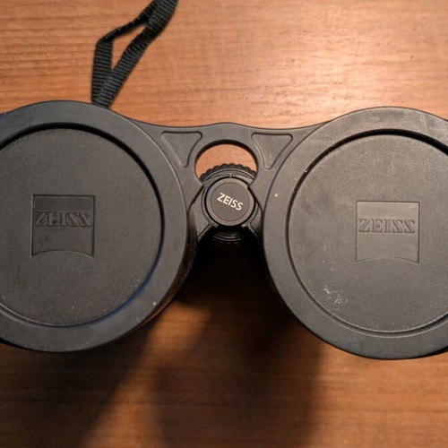 Zeiss Victory HT 10x54 binoculars like new