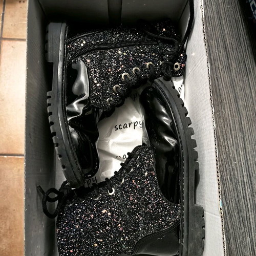 Scary Shoes black glitter boots size 30 like new