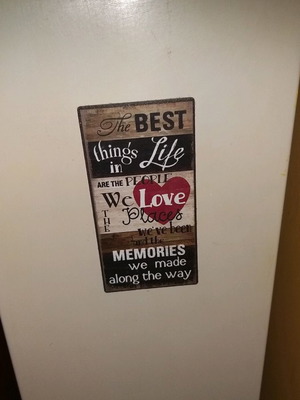 Magnet with words