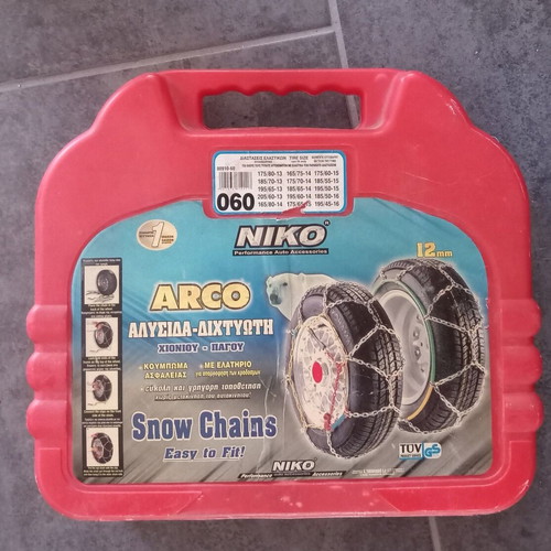 Car rack for bicycle and snow chains like new