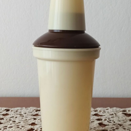 Cocktail shaker plastic beige with brown 1960's vintage new Greek made