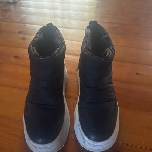 Ash ankle boots like new, size 38, black and white