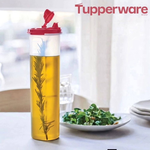 Tupperware 1.1L oil dispenser with measuring cap, new