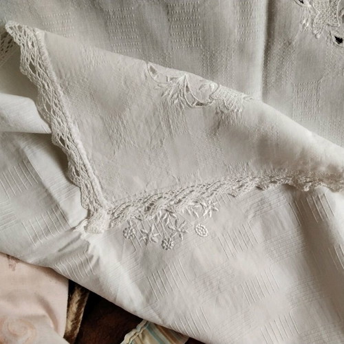 Vintage cotton tablecloth 1.40 x 2.00 white, new