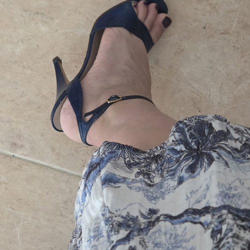 Majorica navy blue leather heeled sandals