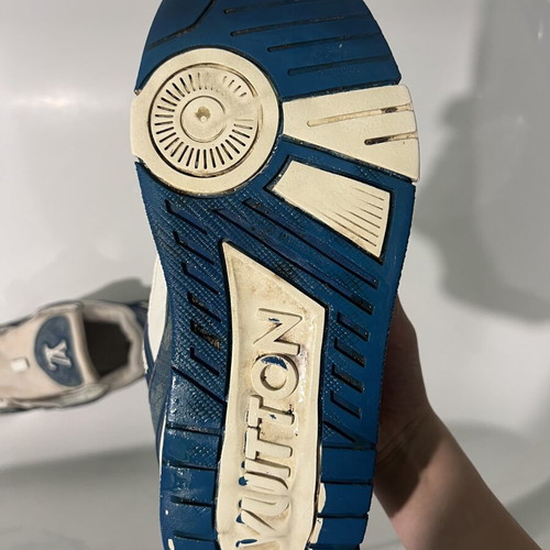 Louis Vuitton trainers used, white and blue, size 44