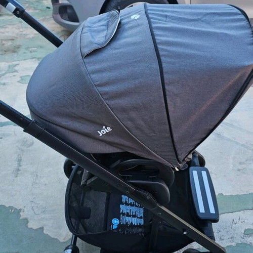 Joie 3-in-1 stroller set with car seat and accessories like new