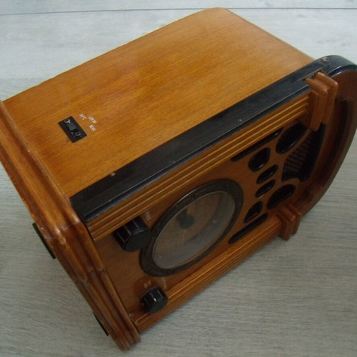 Antique Radio VMR-5011 EDUTEC used