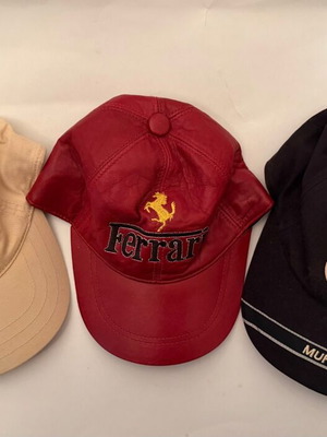 Collectible hats used, pack of 3, official replica