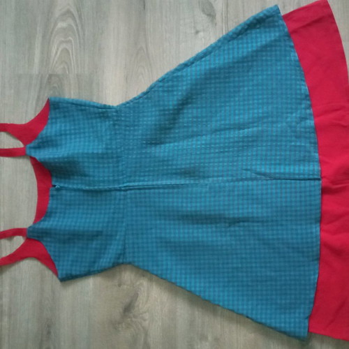 Summer dress new unworn size M blue and red
