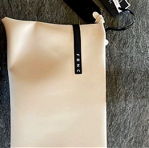 καινούργια FRNC τσάντα με ταμπέλα και απόδειξη αγοράς μαζί
