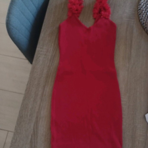 Vinceotto red elastic dress like new