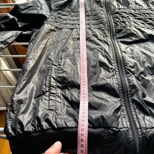 Nike waterproof and windproof black jacket large like new