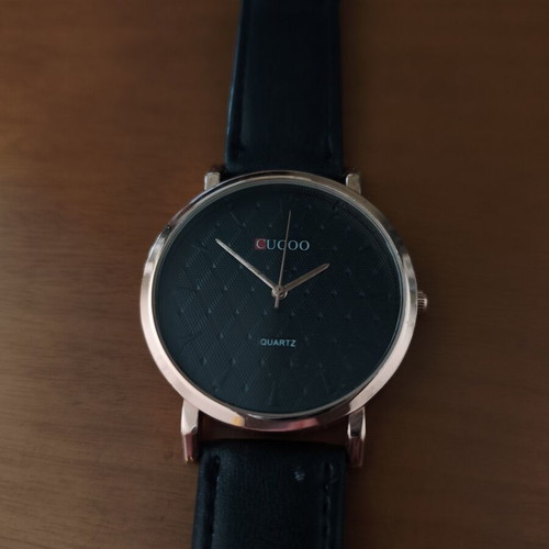 Minimal women's quartz watch black with rose gold