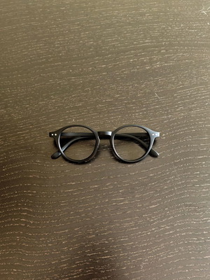 Black matte eyeglass frame without lenses