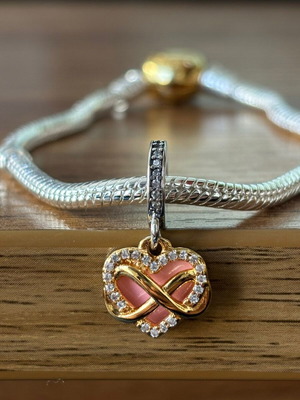 Pandora Family For Ever Charm like new, pink and gold