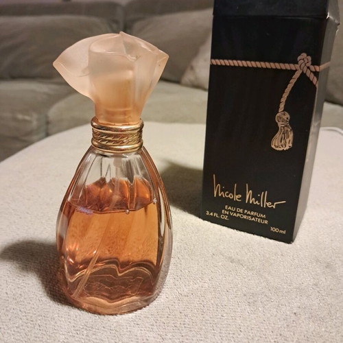 Nicole Miller Eau de Parfum 90 ml like new