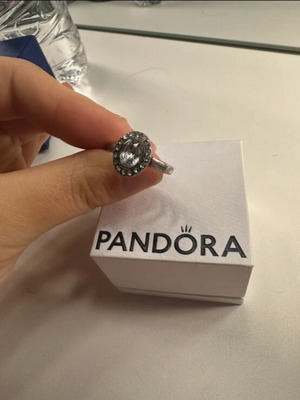 Pandora δαχτυλίδι σαν καινούργιο, ασημί με διαμάντια
