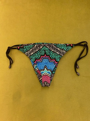 PCP bikini bottom adjustable, small size, like new, colorful