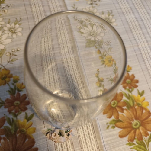 Vase with embossed flowers like new, 27cm height, 8cm opening diameter