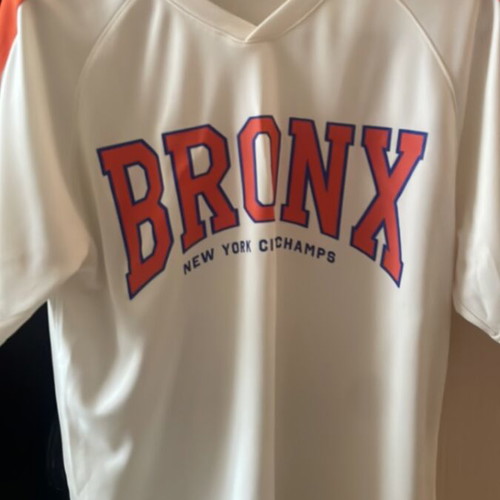 H&M Tshirt with Bronx print like new, size 146-152 cm