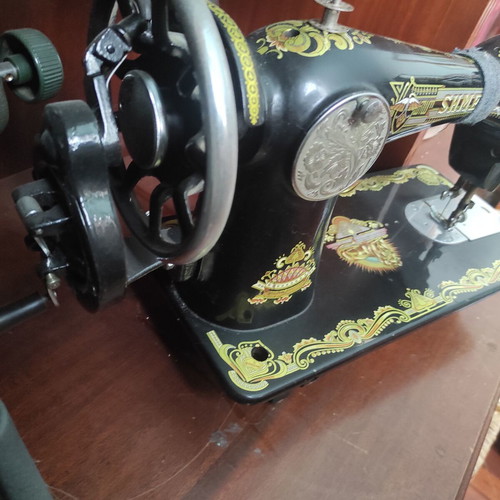 Shmens sewing machine used, antique collectible