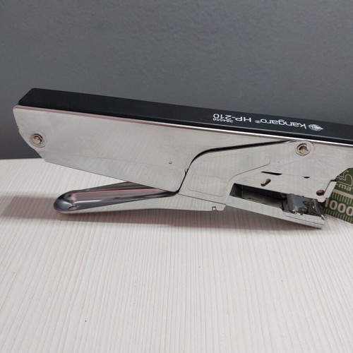 Kangaroo HP 210 metal hand stapler like new