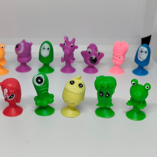 Stikeez Lidl collection like new, colorful suction figures