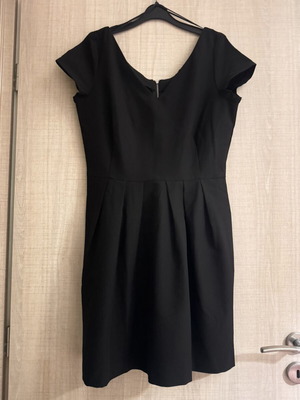 Mango black dress XL new with pockets and zipper