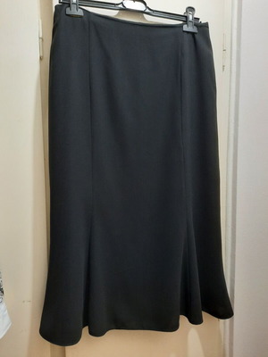 Black skirt Mara Crist like new, size 4XL 48 20