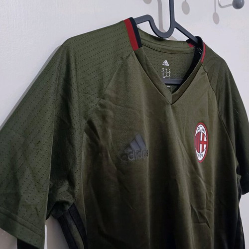AC Milan Training Jersey 2016-17 like new, Adidas khaki