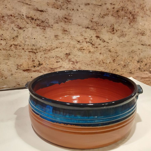 Ceramic giouvetsi from Sifnos like new, 25 cm diameter