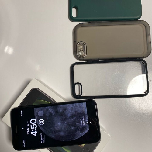iPhone SE 2020 like new, 64GB, black, Apple iOS