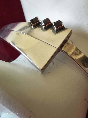 Silver cuff bracelet 925, like new, with three square garnets