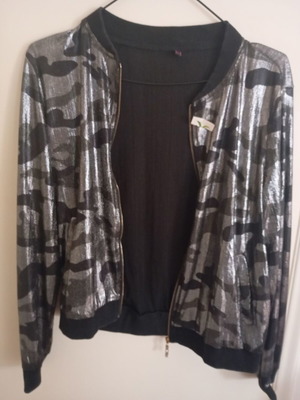 Shiny camouflage jacket like new, size Large