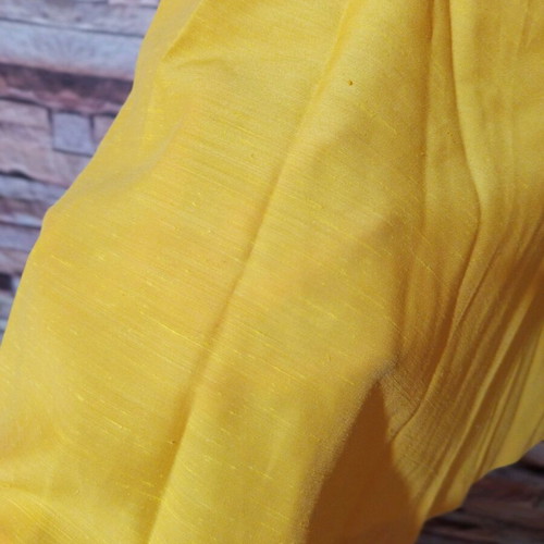 Vintage women's midi skirt like new, yellow, size M